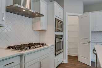 208 Woodhall Ct in White House, TN - Building Photo - Building Photo