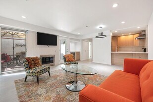 280 S Avenida Caballeros in Palm Springs, CA - Building Photo