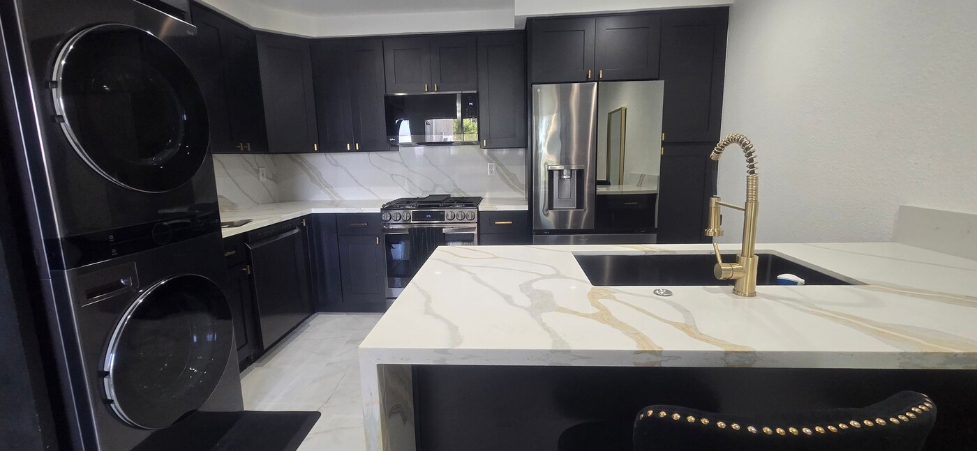 5207 Marigot Pl in San Diego, CA - Building Photo