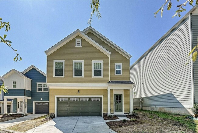 property at 512 Kingsway Cir