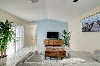 2910 SW Port St Lucie Blvd in Port St. Lucie, FL - Building Photo - Building Photo