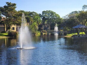 896 SW 9th St Cir in Boca Raton, FL - Building Photo - Building Photo