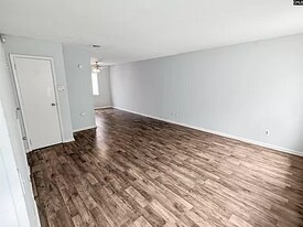 1217 Grove Park Ln in Columbia, SC - Building Photo