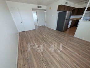 95 Darlene Rd SE in Rio Rancho, NM - Building Photo - Building Photo