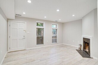 82 15th St NE in Washington, DC - Building Photo - Building Photo