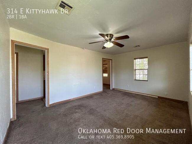 314 E Kittyhawk Dr in Midwest City, OK - Building Photo - Building Photo