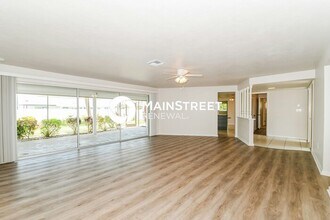 211 SE 45th St in Cape Coral, FL - Building Photo - Building Photo