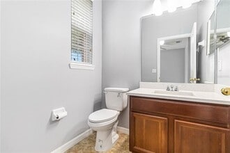 2243 J Lawson Blvd in Orlando, FL - Building Photo - Building Photo