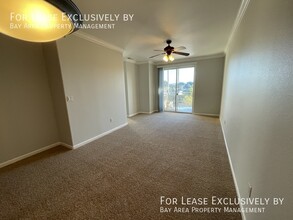2330 University Ave in East Palo Alto, CA - Building Photo - Building Photo