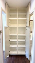 2821 1/2 S Sycamore Ave, Unit 2821 S. Sycamore Ave in Los Angeles, CA - Building Photo - Building Photo