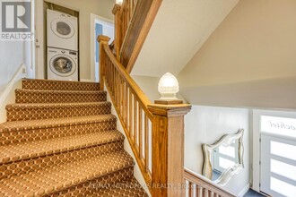 157 Lochiel St in Sarnia, ON - Building Photo - Building Photo