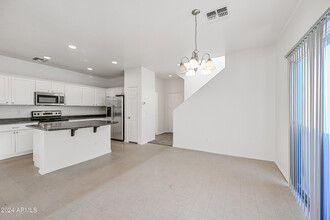 7060 S 7th Ln in Phoenix, AZ - Building Photo - Building Photo