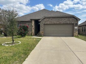 623 Dogwood Dr in Greenville, TX - Building Photo