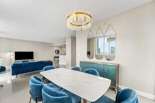 244 Biscayne Blvd, Unit 3609 in Miami, FL - Building Photo
