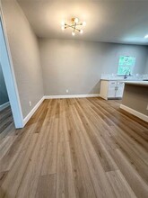 1715 Alaska Ave in Dallas, TX - Building Photo - Building Photo