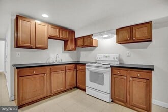 421 Elrino St in Baltimore, MD - Building Photo - Building Photo