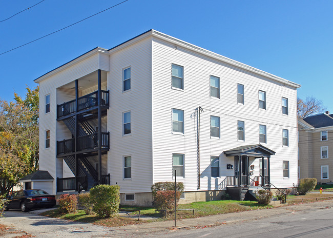 105 Taylor St in Manchester, NH - Building Photo - Building Photo