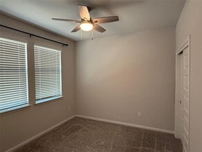 1720 Artesian Spgs Xing in Leander, TX - Building Photo - Building Photo