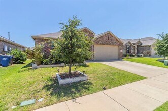 2324 Larimar Dr in Krugerville, TX - Building Photo - Building Photo