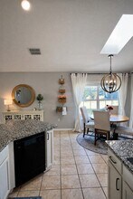 2409 Sweetwater Blvd in St. Cloud, FL - Foto de edificio - Building Photo