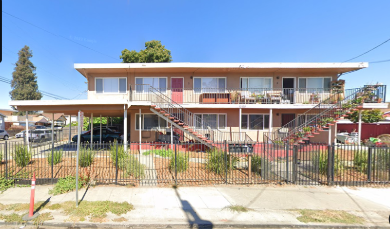 10100 Walnut St in Oakland, CA - Building Photo