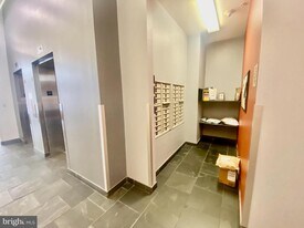 1228 Arch St in Philadelphia, PA - Building Photo