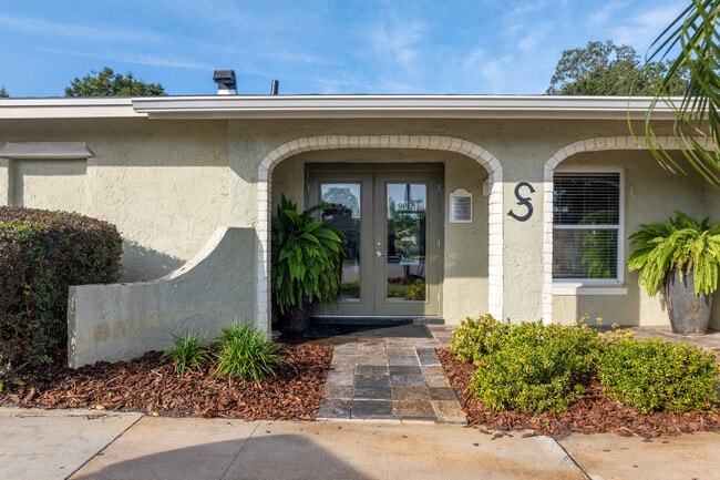 Sorrento in Winter Park, FL - Foto de edificio - Building Photo
