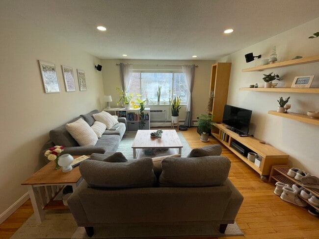 290 Corey Rd, Unit 42