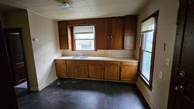 1008 14th St NW in Canton, OH - Building Photo - Building Photo