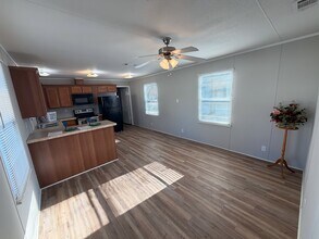 110 N Michigan St in Lawrence, KS - Building Photo - Building Photo