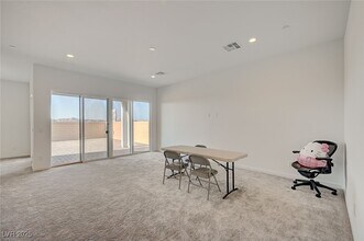 80 Brixton Ave in Henderson, NV - Building Photo - Building Photo