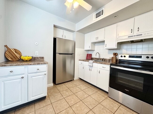 7500 Morganford Rd in St. Louis, MO - Foto de edificio - Building Photo