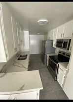 105 N Croft Ave Apartamentos