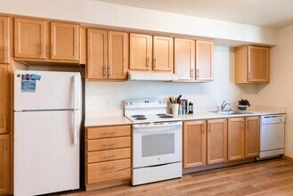 Arbora Court in Seattle, WA - Building Photo - Building Photo