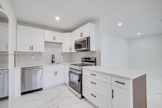 1251 NE 41st Dr in Pompano Beach, FL - Building Photo - Building Photo