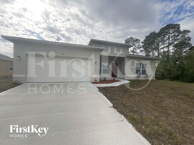 property at 942 Brookfield St SE