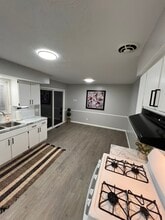 Cypress West Fairlawn Apartments in Fairlawn, OH - Building Photo - Building Photo