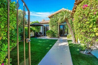 48225 Vía Solana in La Quinta, CA - Building Photo - Building Photo
