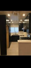 412 N Louise St in Glendale, CA - Building Photo - Building Photo