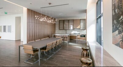 3411 Yoakum Blvd in Houston, TX - Building Photo - Building Photo