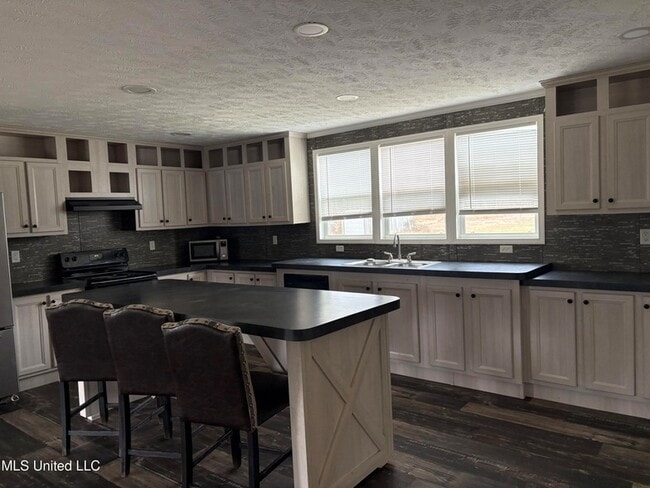 1639 County Line Rd, Unit Studio Cottage in Coldwater, MS - Building Photo - Building Photo