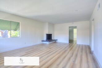 1032 S Golden W Ave in Arcadia, CA - Building Photo - Building Photo