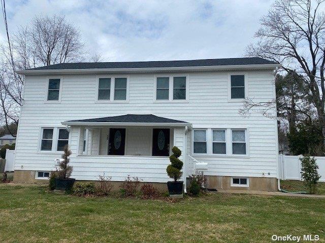 property at 12 Baylis Pl