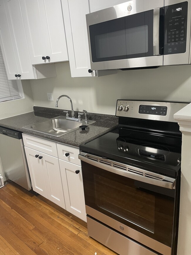 400 Highland Ave, Unit 4A