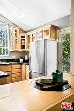 17811 Bromley Ct in Los Angeles, CA - Building Photo - Building Photo