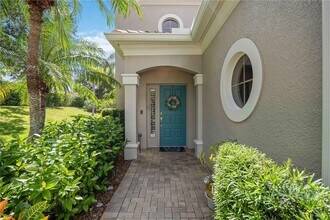 5290 Descanso Ct in Sarasota, FL - Foto de edificio - Building Photo
