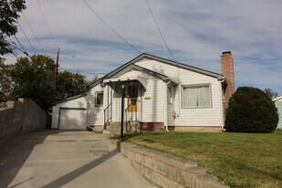 706 Davenport St in Richland, WA - Building Photo