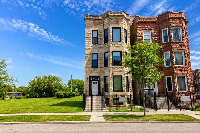 property at 4543 S St Lawrence Ave