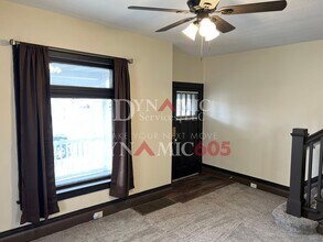 422-424 W 12th St in Sioux Falls, SD - Building Photo - Building Photo