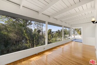 2335 Silver Ridge Ave in Los Angeles, CA - Building Photo - Building Photo